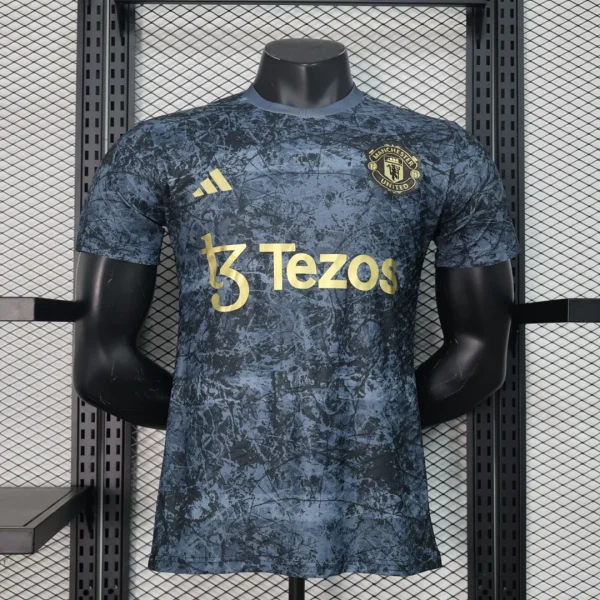 Manchester United Midnight Thunder Special Kit