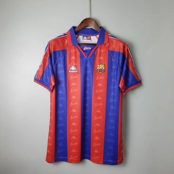 Retro Barcelona 96-97 Home kitRetro Barcelona 96-97 Home kit