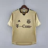 Retro Bayern 2004-05 Away kit