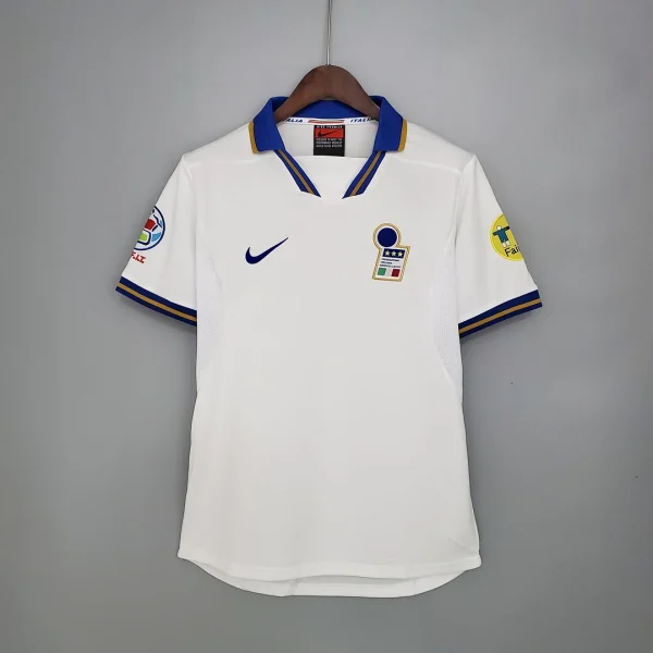 Retro Italy 96-97 Away Kit