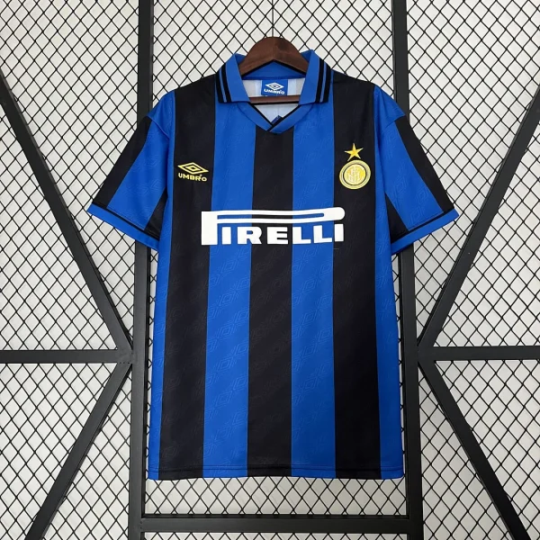 Retro Inter 95-96 Home Kit