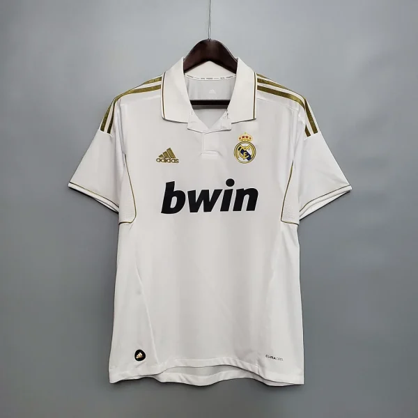 Retro Real Madrid 2011-12 Home Kit