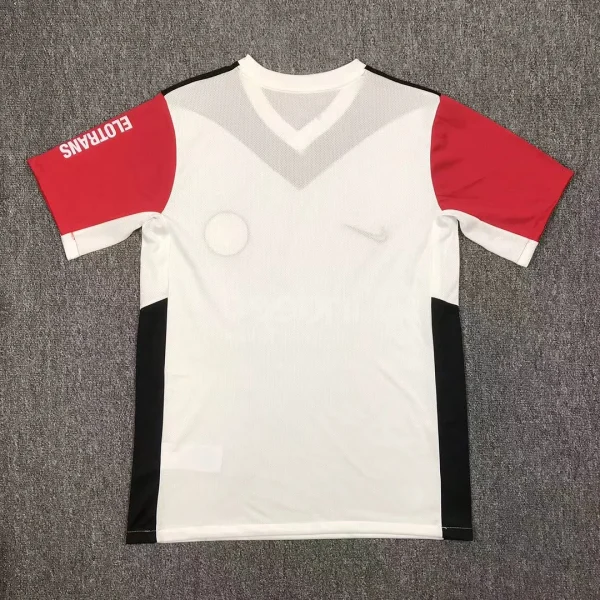 Eintracht Frankfurt 2024-25 Home Kit